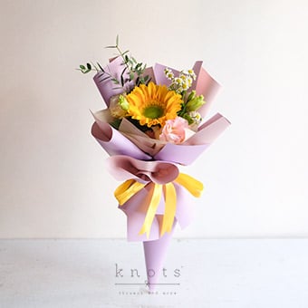 Sunshine Pop (Petite Sunflower Bouquet)