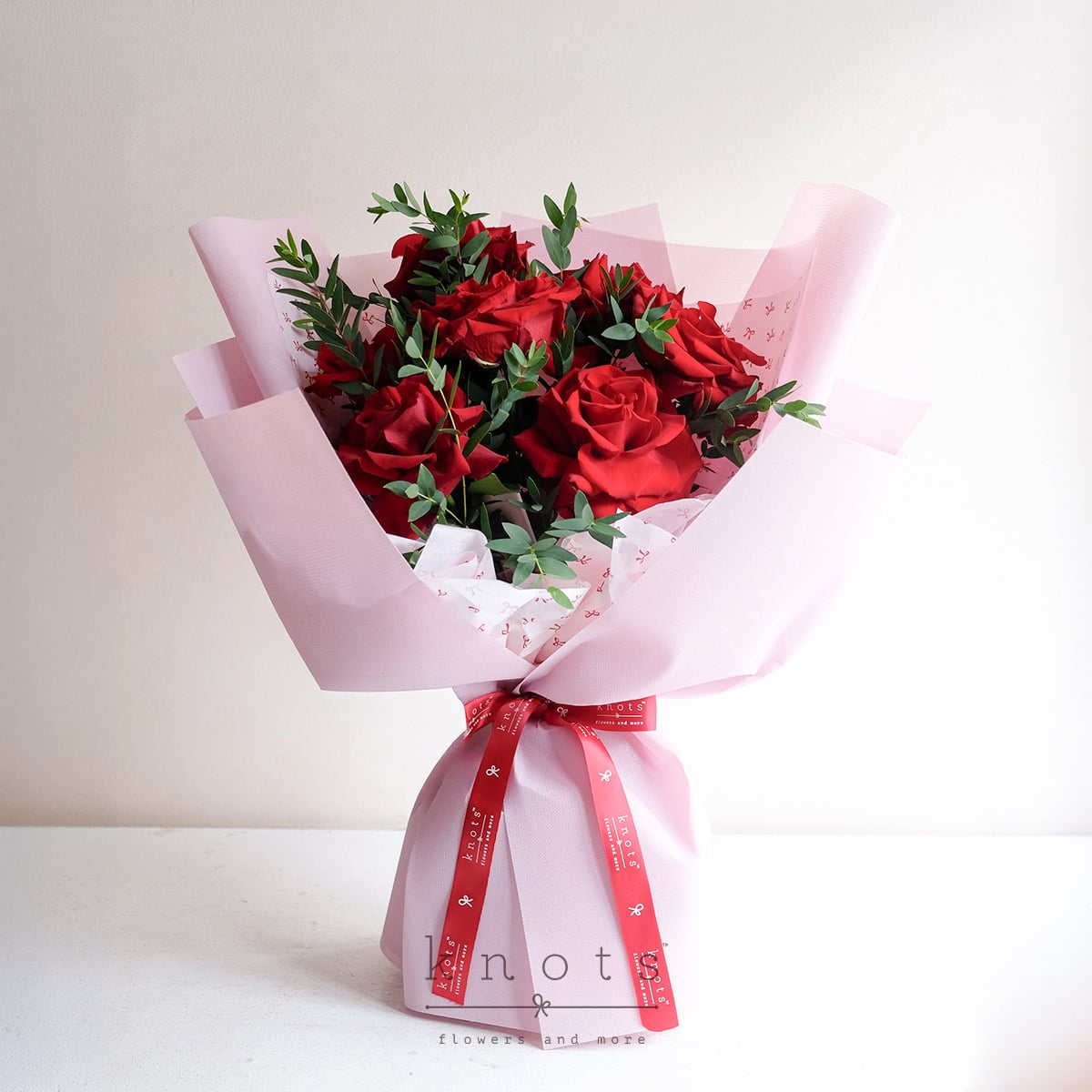Scarlet Charm (7 Red Roses Bouquet)