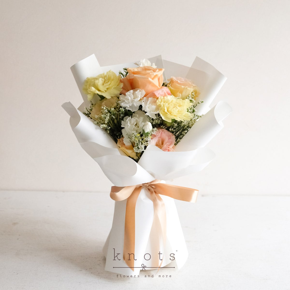 Apricot Muse (Peach Ecuadorian Rose Bouquet)