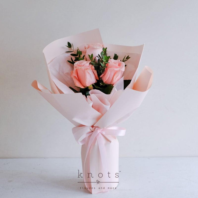 Pink Cloud (Pink Ecuadorian Roses Bouquet)