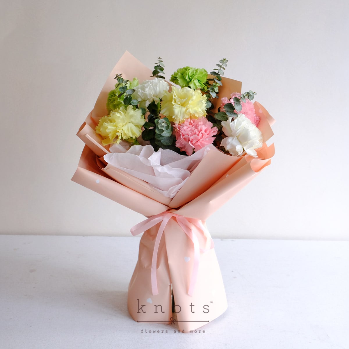 Palette of Love (8 Carnations Bouquet)
