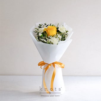 Eliana (Yellow Rose Petite Hand Bouquet)