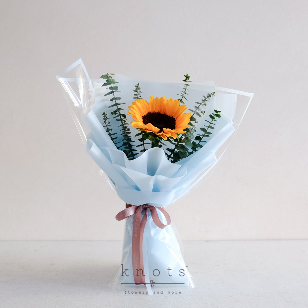 Glistening Star (Sunflower Bouquet)