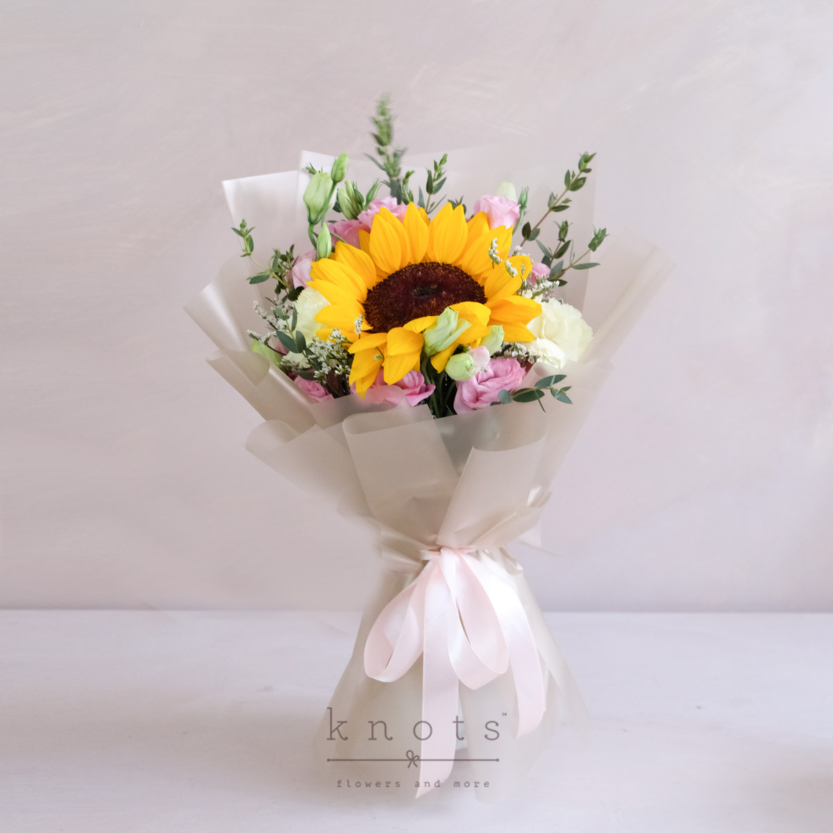 Joyous Smile (Sunflower Bouquet)