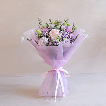 Heart’s Connection (Rose Bouquet)