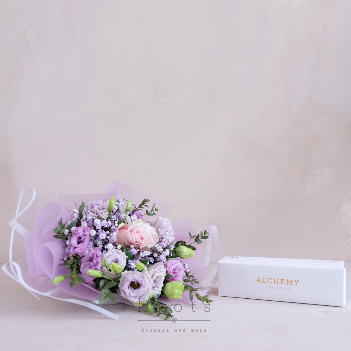 Sweet Hues (Rose Bouquet W/ Macarons)