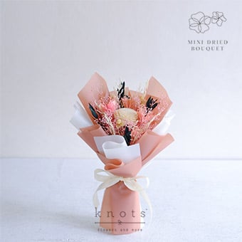 Little Lasting Love (Mini Dried Bouquet)