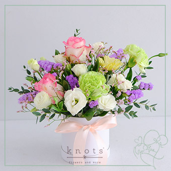 Her Lovely Smile (Pink Roses Arrangement)