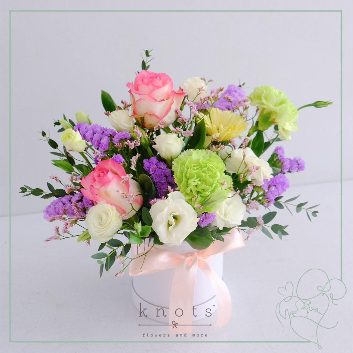 MDAR2502-Lovely-Smile-Pink-Roses-ArrangementA_1200