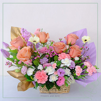 Graceful Gems (Pink Ecuadorian Roses Box Arrangement)