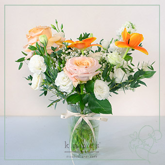 Nurturing Heart (Peach Ecuadorian Roses and Tulips Arrangement)