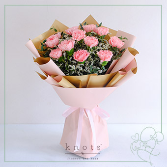 Liliana (Pink Carnation Bouquet)