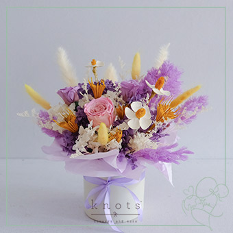 Endless Affection (Preserved and Dried Arrangement)