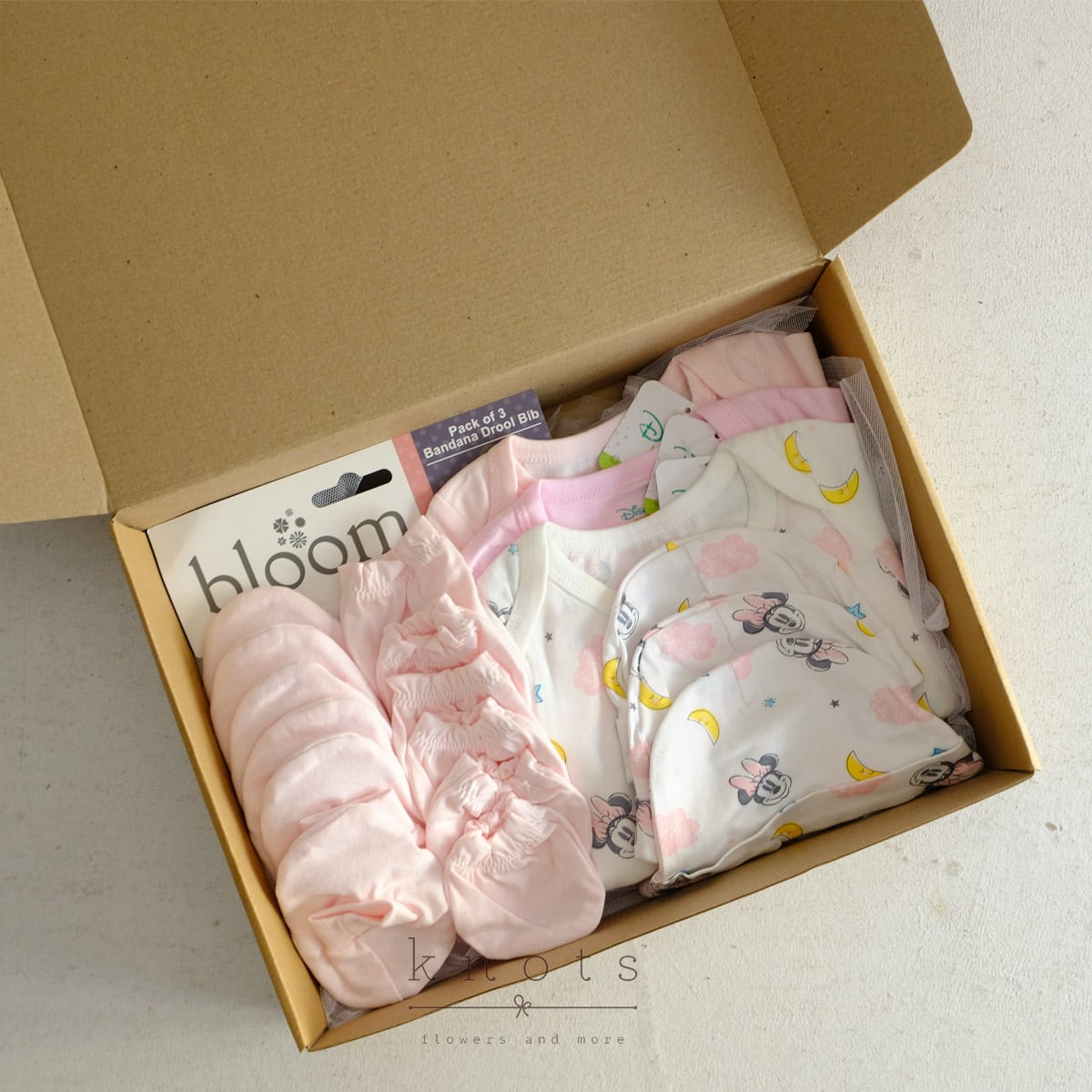 Hello, Minnie (Gift Box)