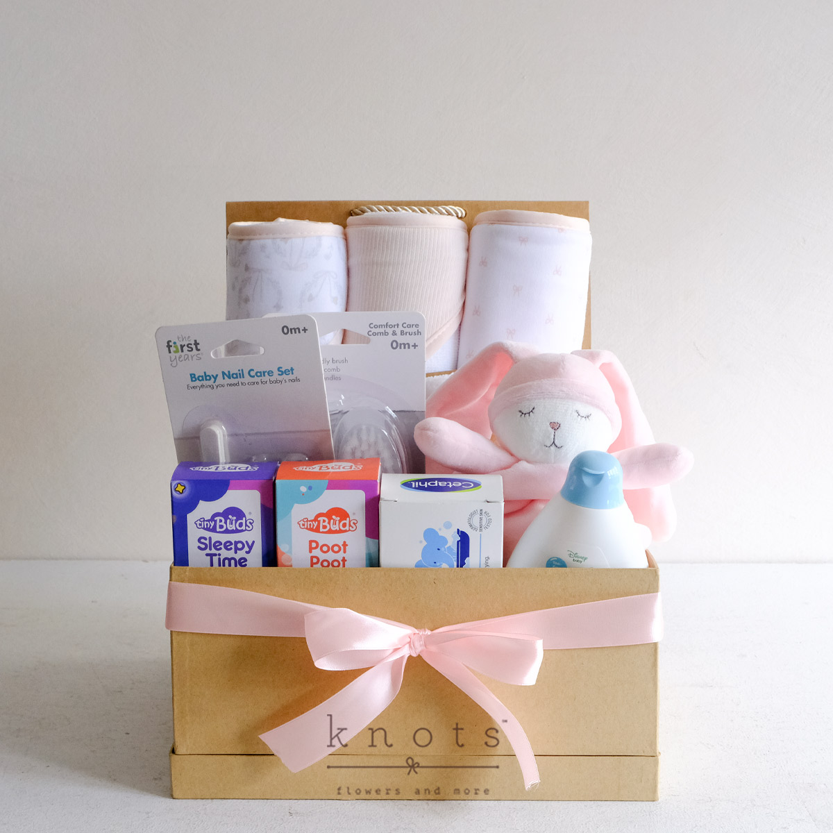 Mini Munchkin (New born Hamper)