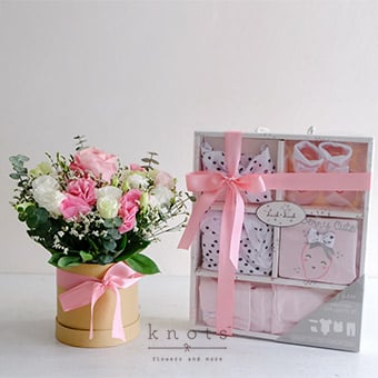 Rosy Welcome (Flowers and Newborn Gift)