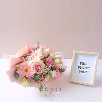 Beyond Dreams (Rose and Gerbera Bouquet w/ Photo Gift)