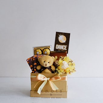 Night Charm (Gift Box)