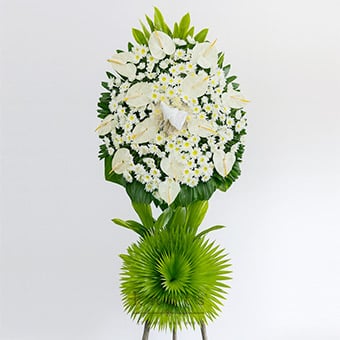 Lighthearted Farewell (Condolence Flower Wreath)