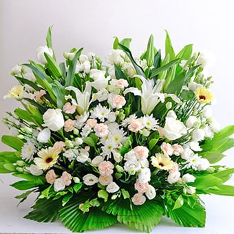 Garden of Peace (Sympathy Flower Arrangement)