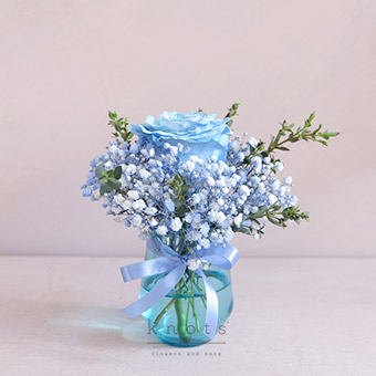 Lovely Blues (Blue Rose Arrangement)