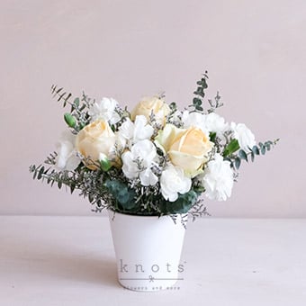 Murmurs of Confidants (Peach Roses & White Carnations Arrangement)