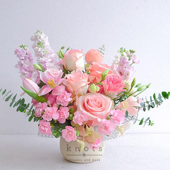 Pink Paradise (Mixed Flowers Arrangement)