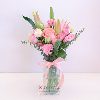 MJ2101 Pink Lily and Roses Arrangement