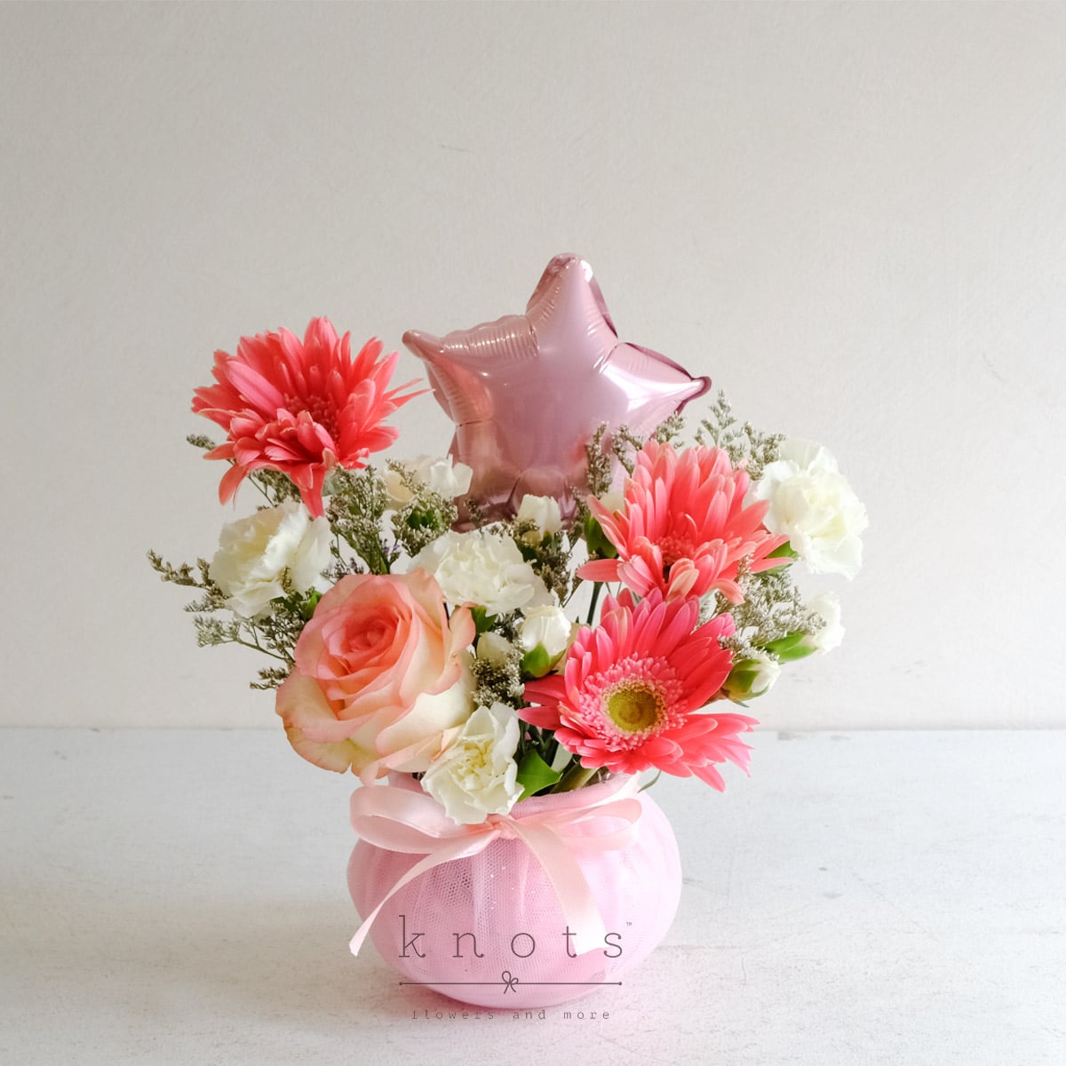 Twinkle Wishes (Two-toned Pink Rose and Gerbera Arrangement)