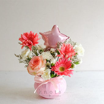 Twinkle Wishes (Two-toned Pink Rose and Gerbera Arrangement)