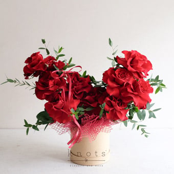 Red Roses Arrangement