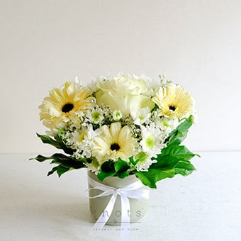 Reflection of Love (Sympathy Flower Arrangement)