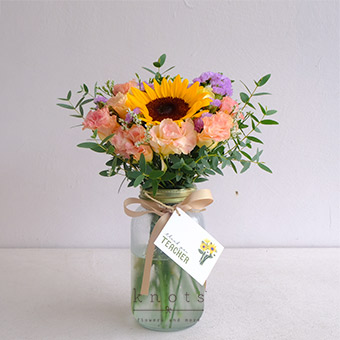 Encouraging Hands (Teacher's Day Arrangement)