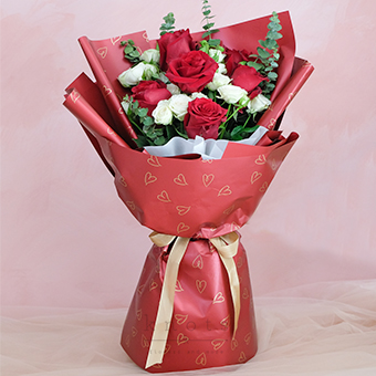 You Belong To Me (6 Red Ecuadorian Roses Bouquet)