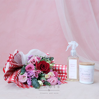 Sweetest Duo (Ecuadorian Rose Bouquet w/ Candle & Room Spray)