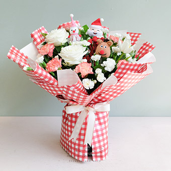 Dashing Through The Snow (Holiday Bouquet)