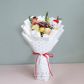 Lucia (Holiday Bouquet)