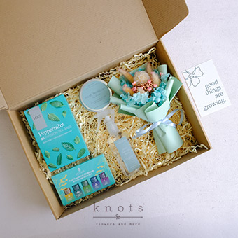 Blooming and Growing (Affirmation Gift Box)