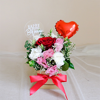 Sweet Day (Red Ecuadorian Rose Arrangement)