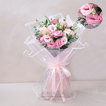 Shines from Within (Shimmer Ecuadorian Roses Bouquet w/ Fairy Lights)