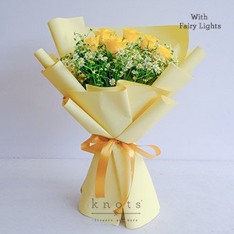 Sweetest Sunrise (Yellow Roses w/ Fairy Lights Bouquet)