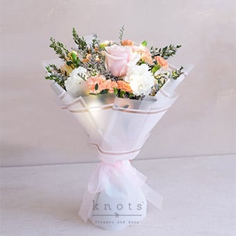 Radiant Glow (Rose Bouquet with Fairy Light)