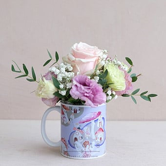 Pixie's Cauldron (Pink Mondial Ecuadorian Rose Cup Arrangement)