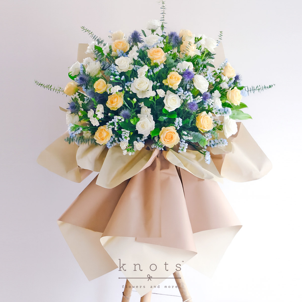Elegance In Arrival (Congratulatory Flower Stand)