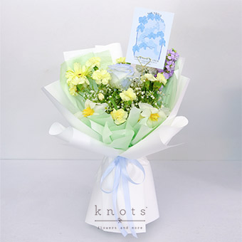 Aria Aquarius (White Ecuadorian Rose With Tulips Bouquet)