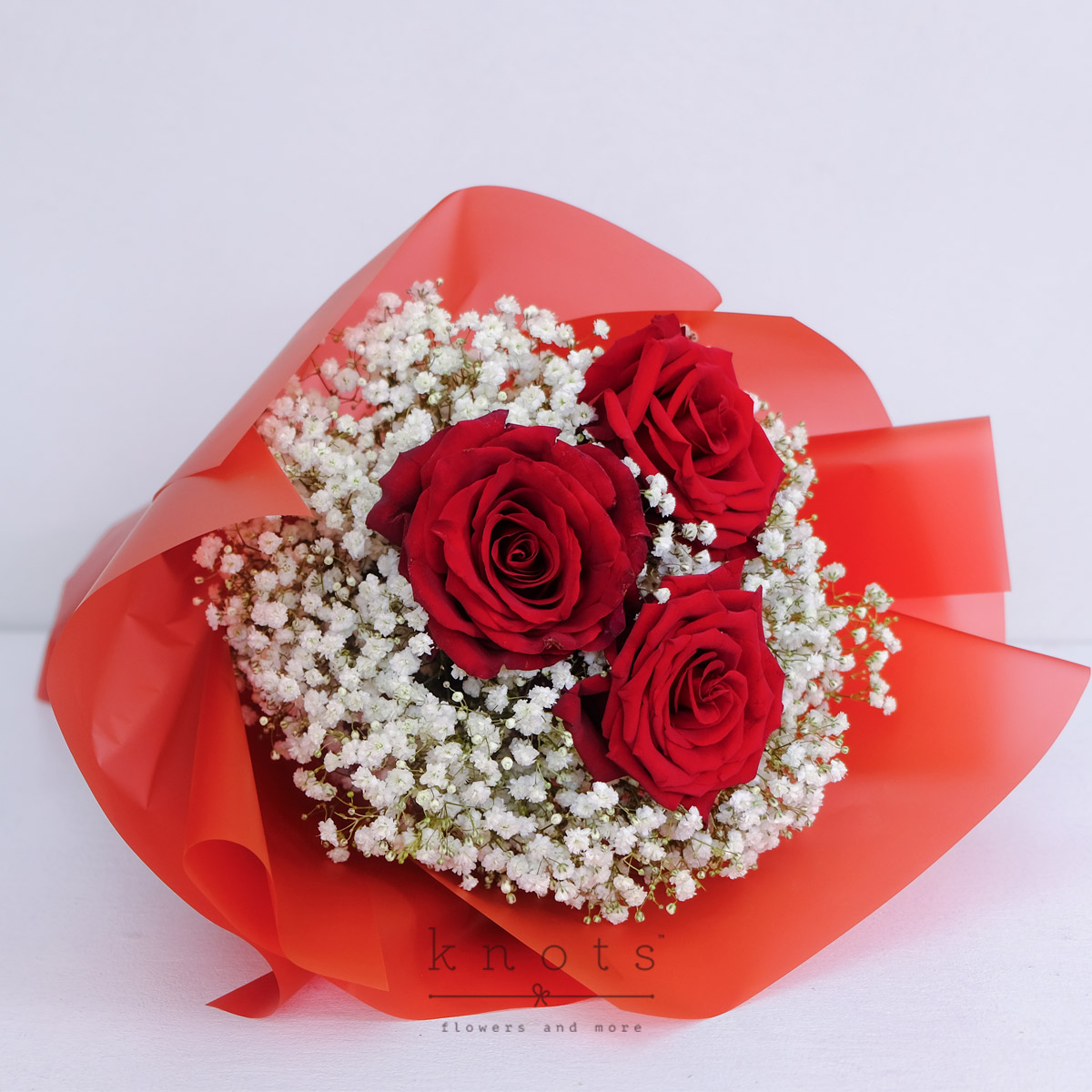 BQ2502-Dancing-Hearts-3-stalks-Red-Ecuadorian-Roses-BouquetA_1200