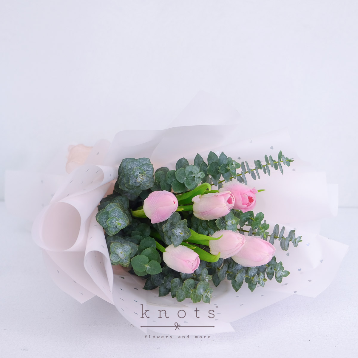 BQ2506-Sweetheart-Serenade-6-stalks-Pink-Tulips-BouquetA_1200