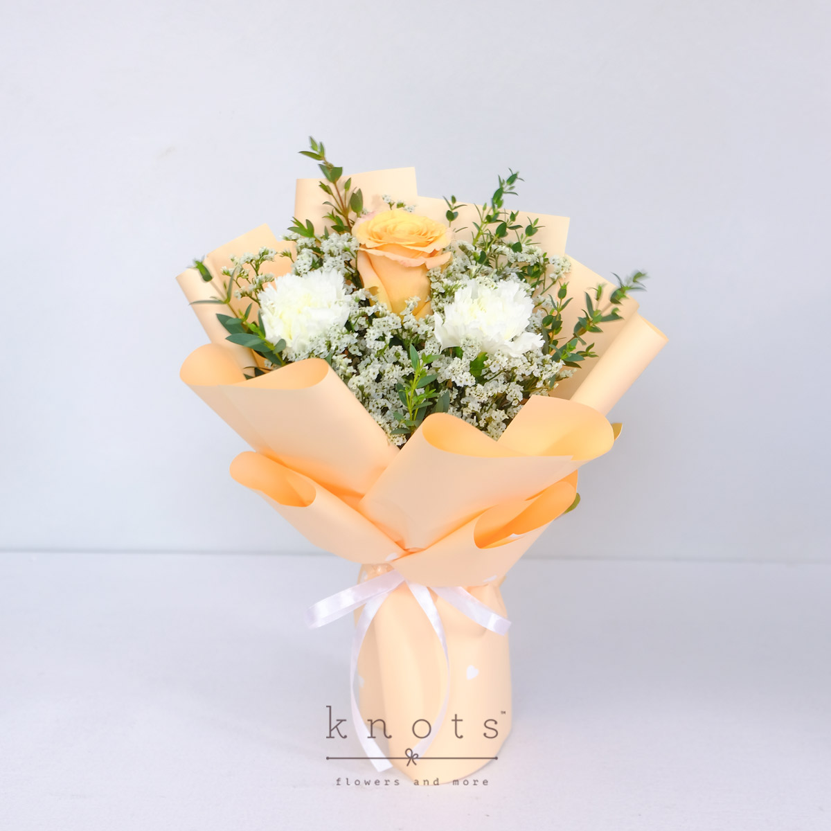 Romantic Radiance (Shimmer Ecuadorian Rose Bouquet)
