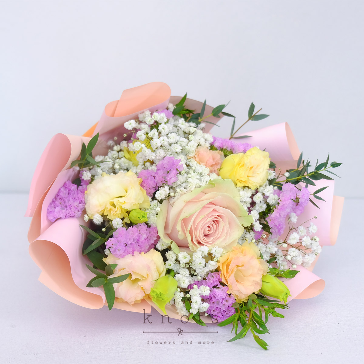 BQ2508-Cupids-Kiss-Pink-Ecuadorian-Rose-BouquetA_1200