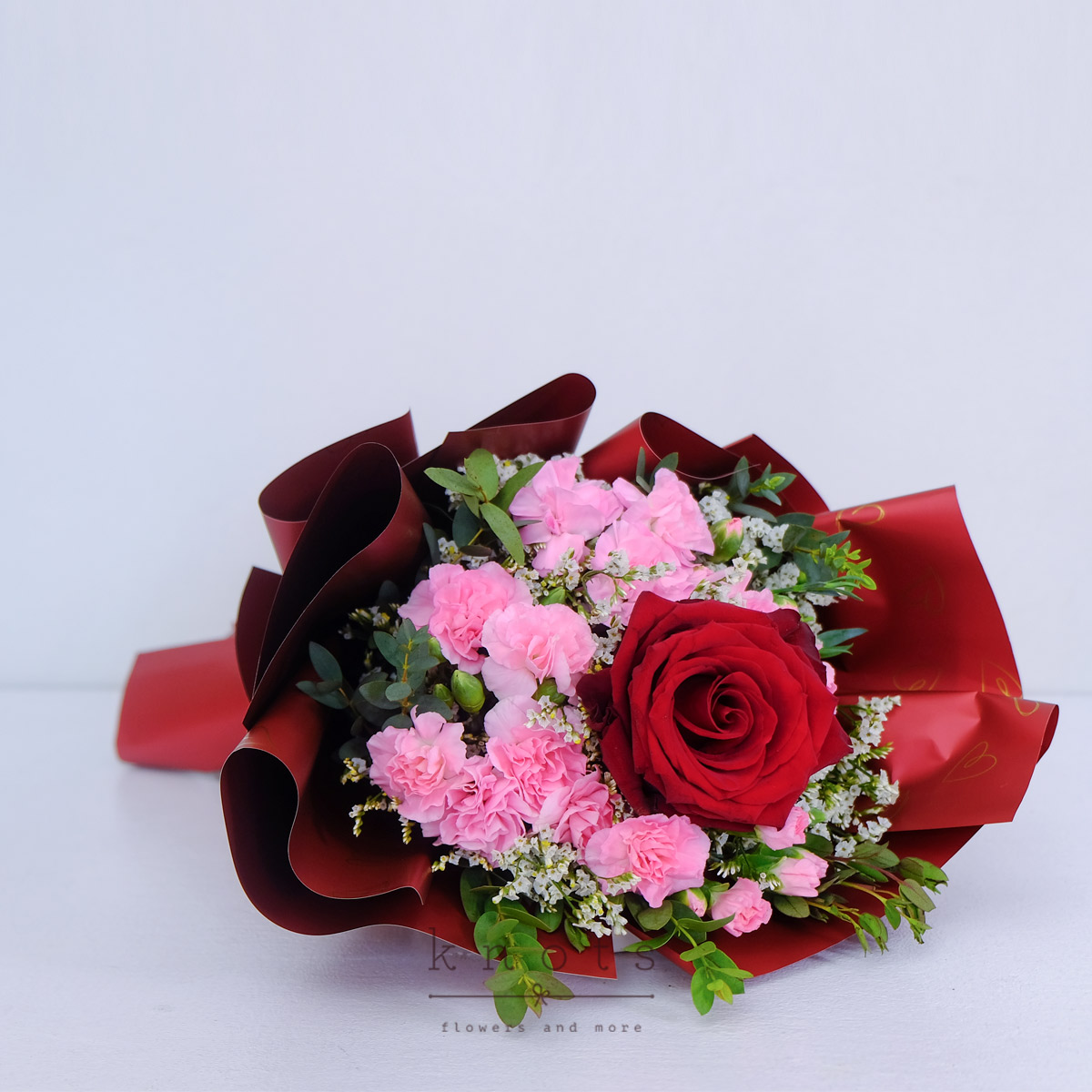 BQ2512-Falling-for-You-Red-Ecuadorian-Rose-BouquetA_1200